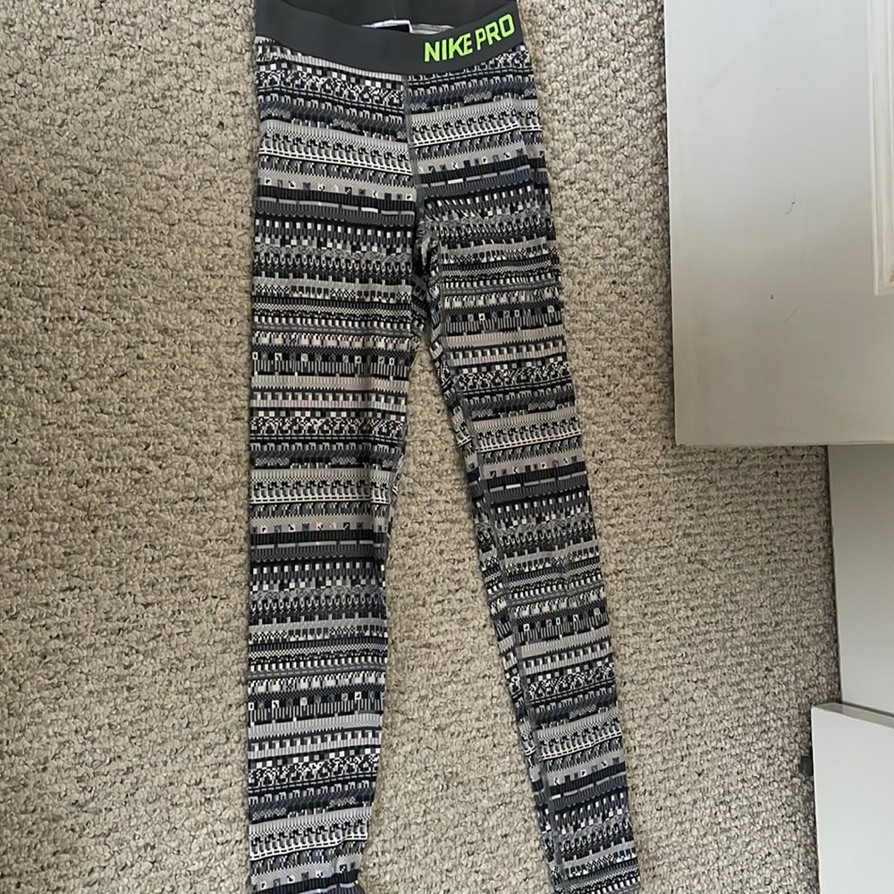 Womens Nike Pro Dri-Fit running leggings